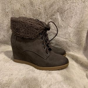 Wedges by Dana Buchman